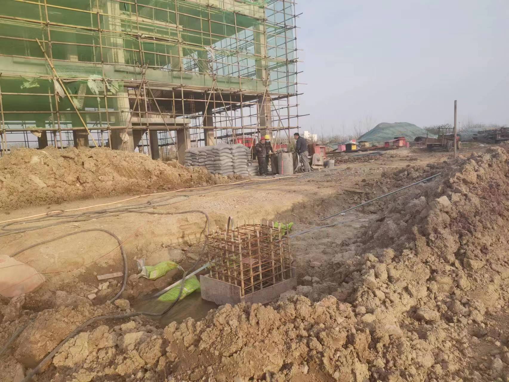 雄县当桥梁出现裂缝的时候应该及时加固修补